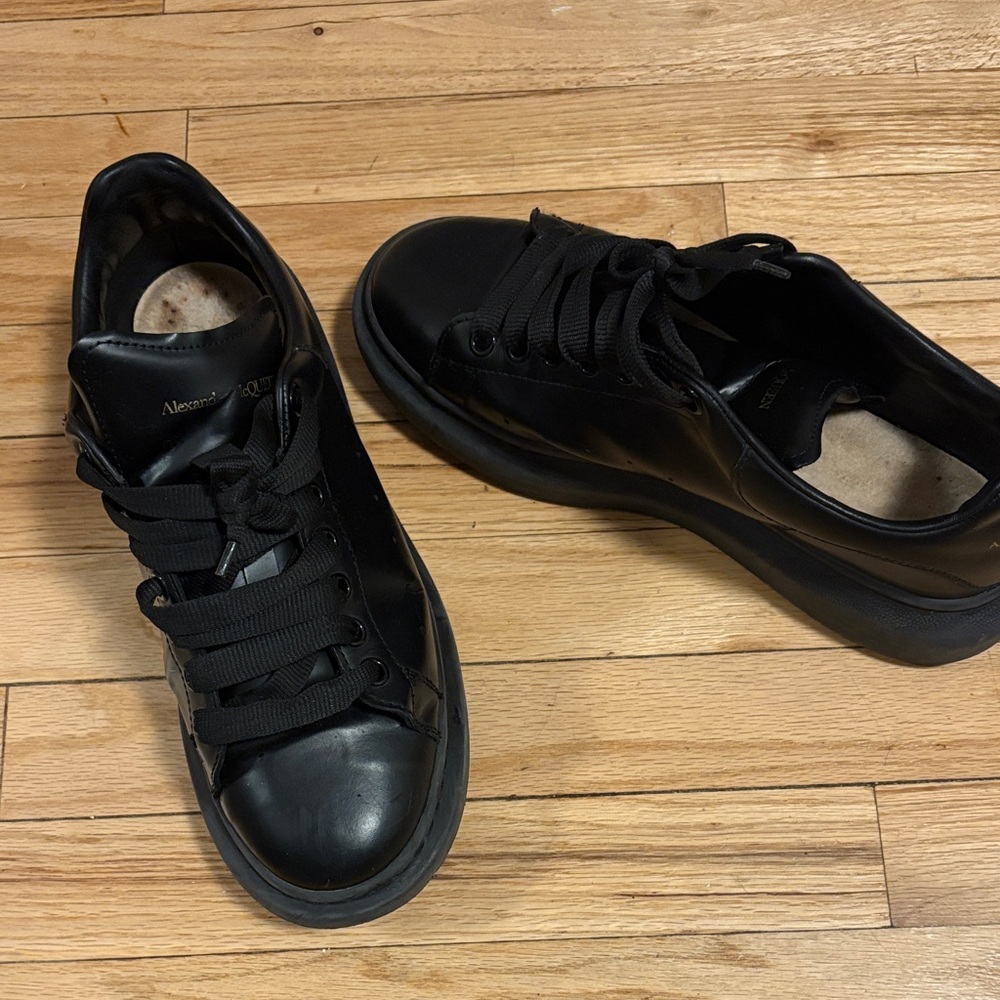 Black ALEXANDER MCQUEENS (no insoles)